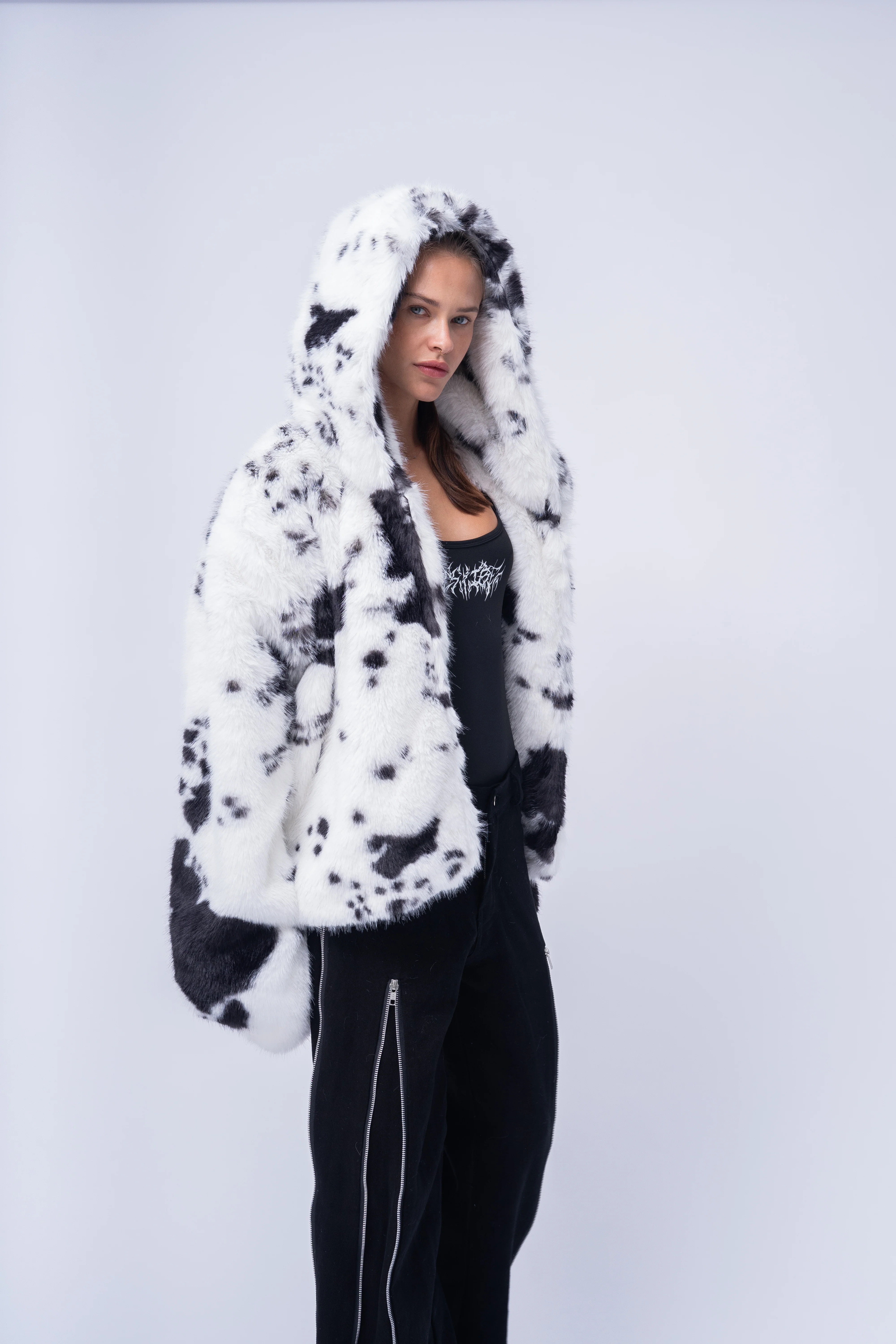 BW FAUX FUR COAT. - Image 3